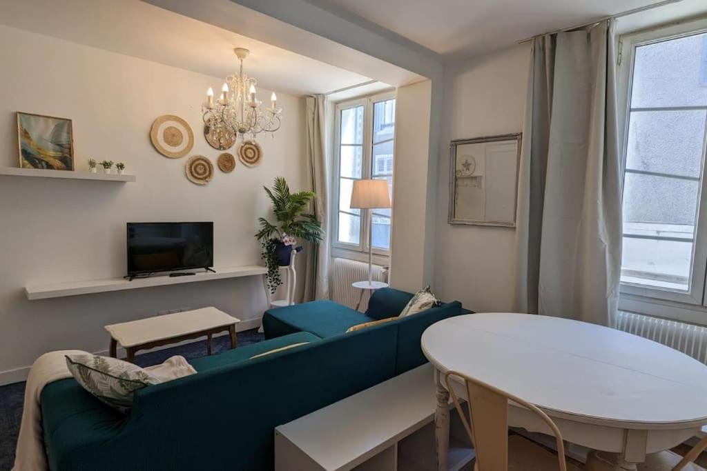 Cosy Queen -3Ch- Centre Ville & Parking Privee - Wifi Haut Debit Pau Exterior photo