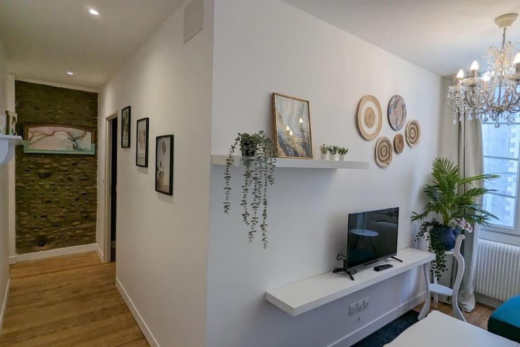 Cosy Queen -3Ch- Centre Ville & Parking Privee - Wifi Haut Debit Pau Exterior photo
